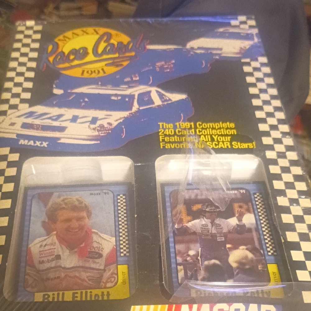 Maxx Race Cards 1991 NASCAR Complete Factory Set 240 Collection Featuring All St